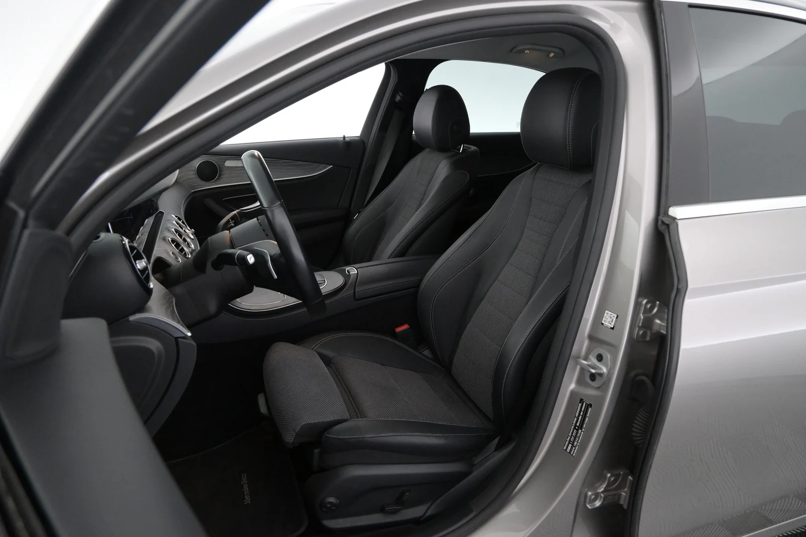 Car Image - 37Aj3VYshQSYGeFjnoV06K