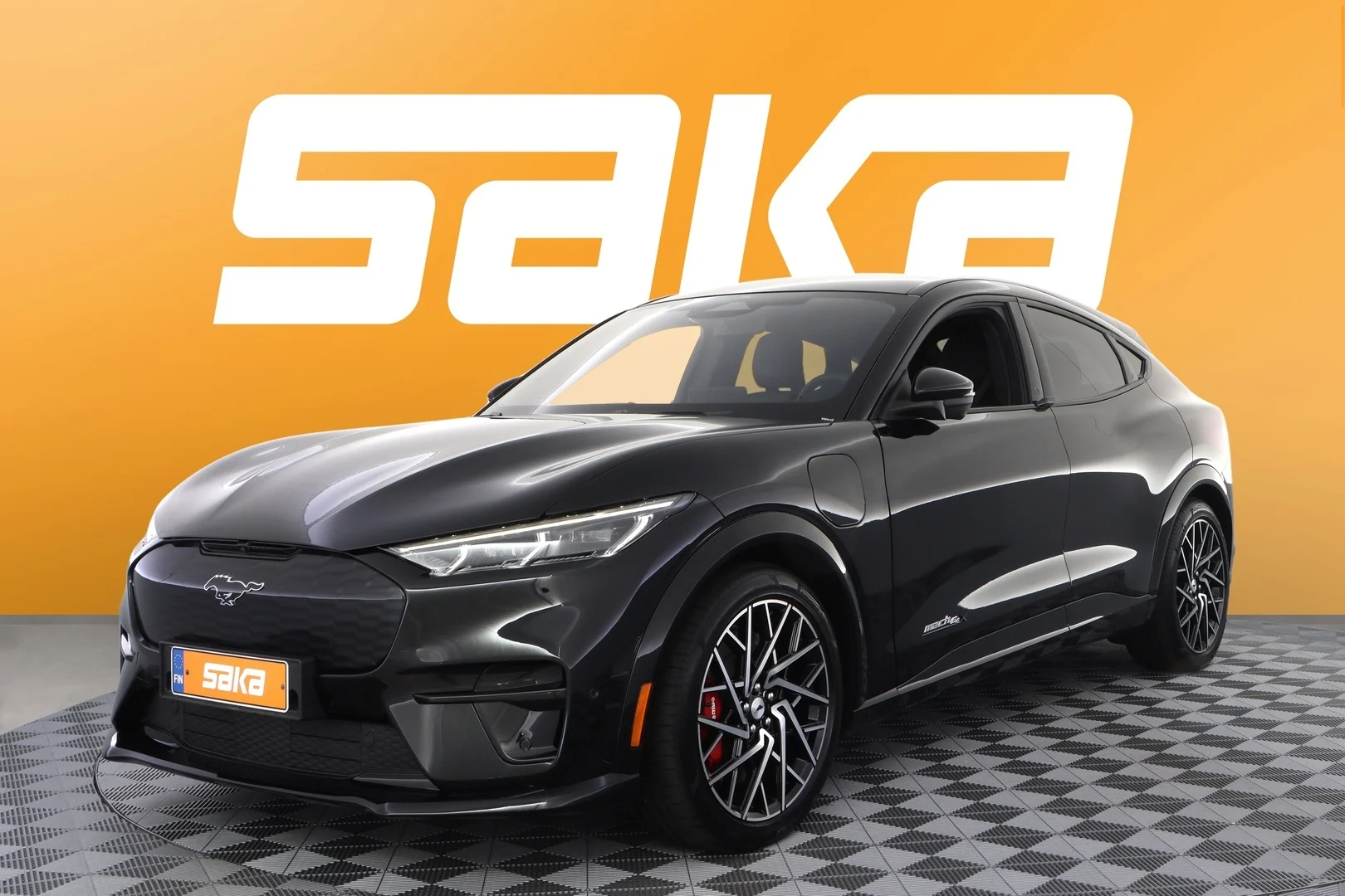 Car Image - 2Ee68aW24NhxR8l2xSF70O