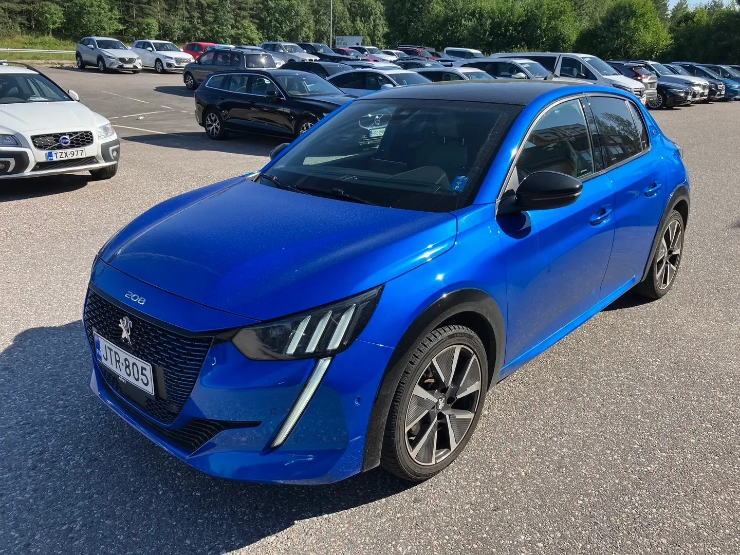 Car Image - zJSwXZ2GdwFktq7m4TYTu