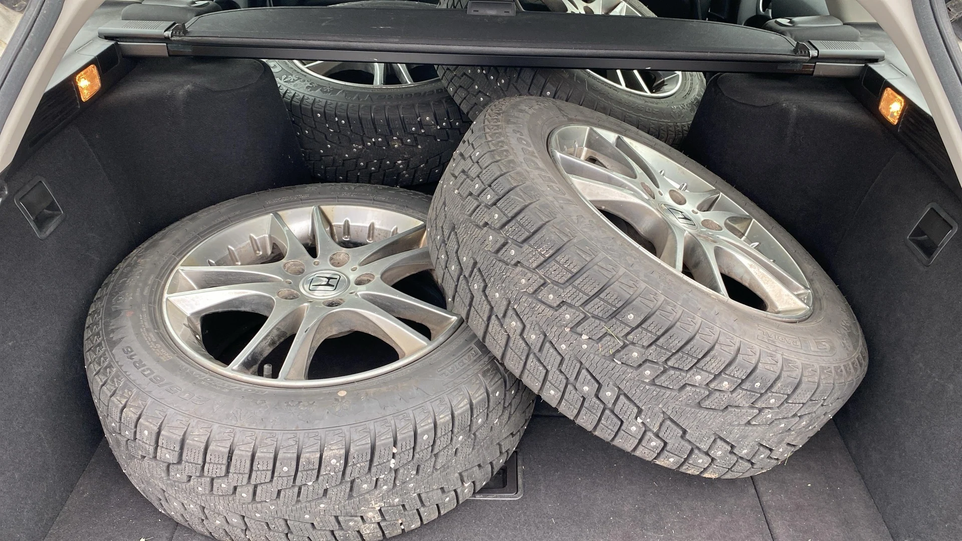 Car Image - 63ZprX9vYS9MKCOVg92ltb