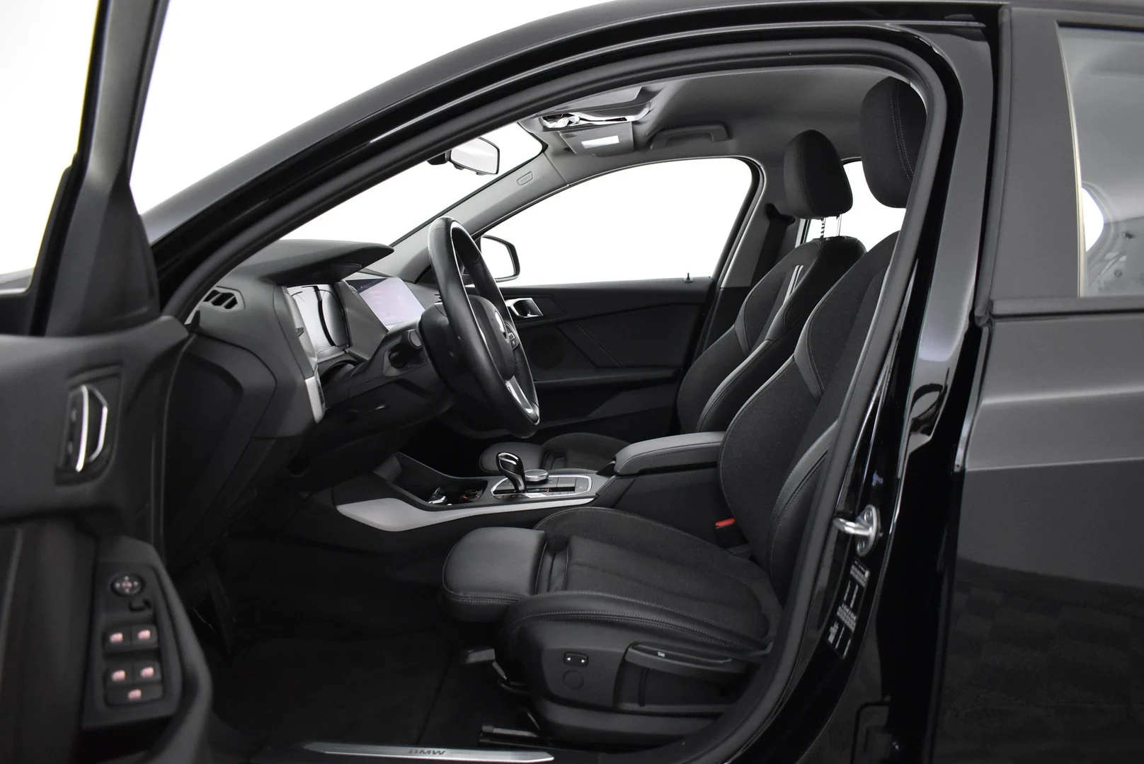 Car Image - 2fH8KxORdvyTB1YZ36yMU5
