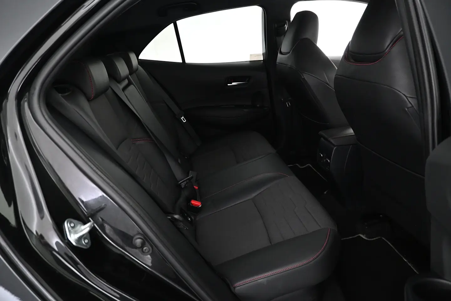 Car Image - 1Vr30HtVO6SFn3jMo4Mguj
