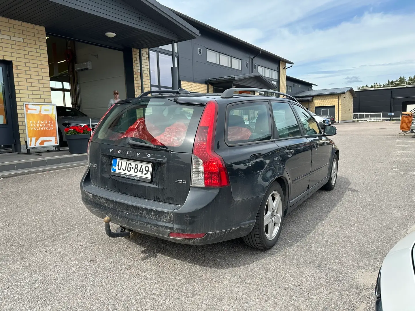 Car Image - 3FxBe9GJHOmm6wDrtFuXEl