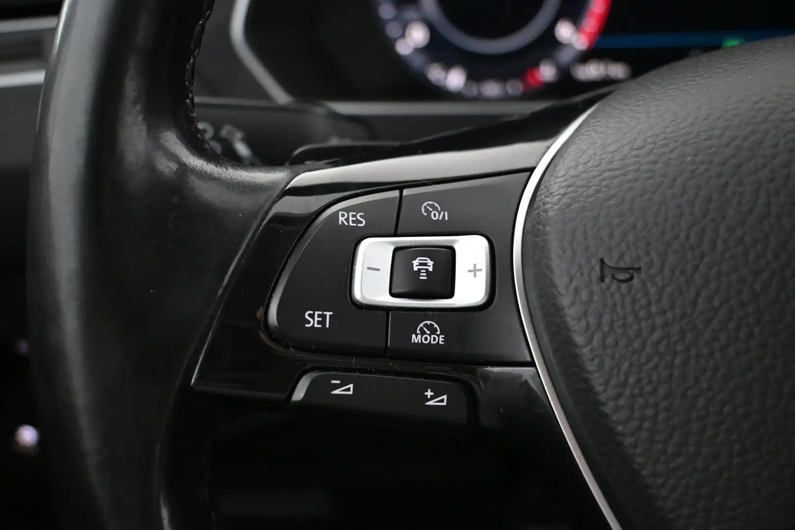 Car Image - 4tg7GynE4JI6tjpPiFnfpN
