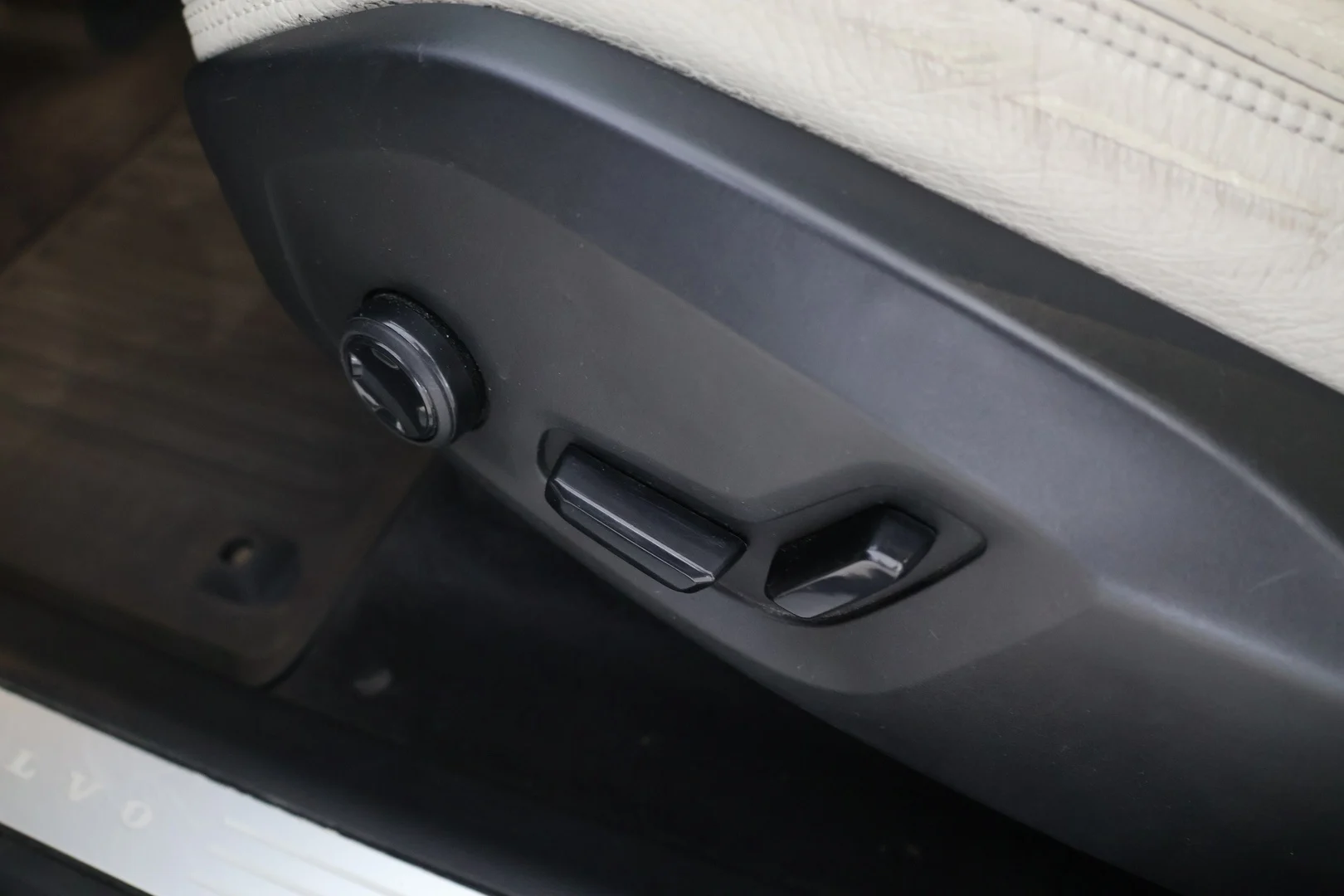 Car Image - 2DXLL4VU3vSLRl2p6fmfgu