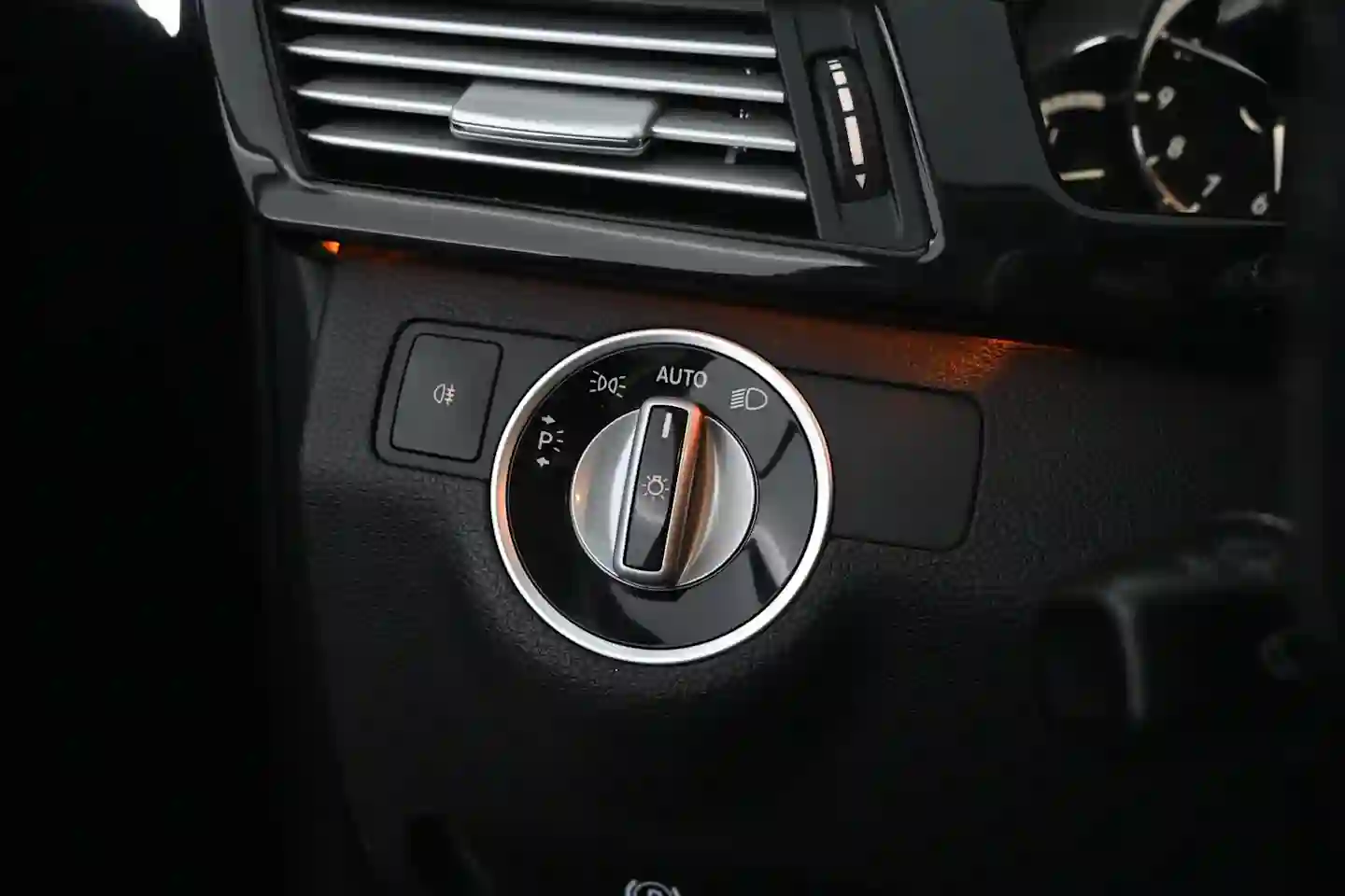 Car Image - 4GnvEMvPiZWbHGf9V3K1PY