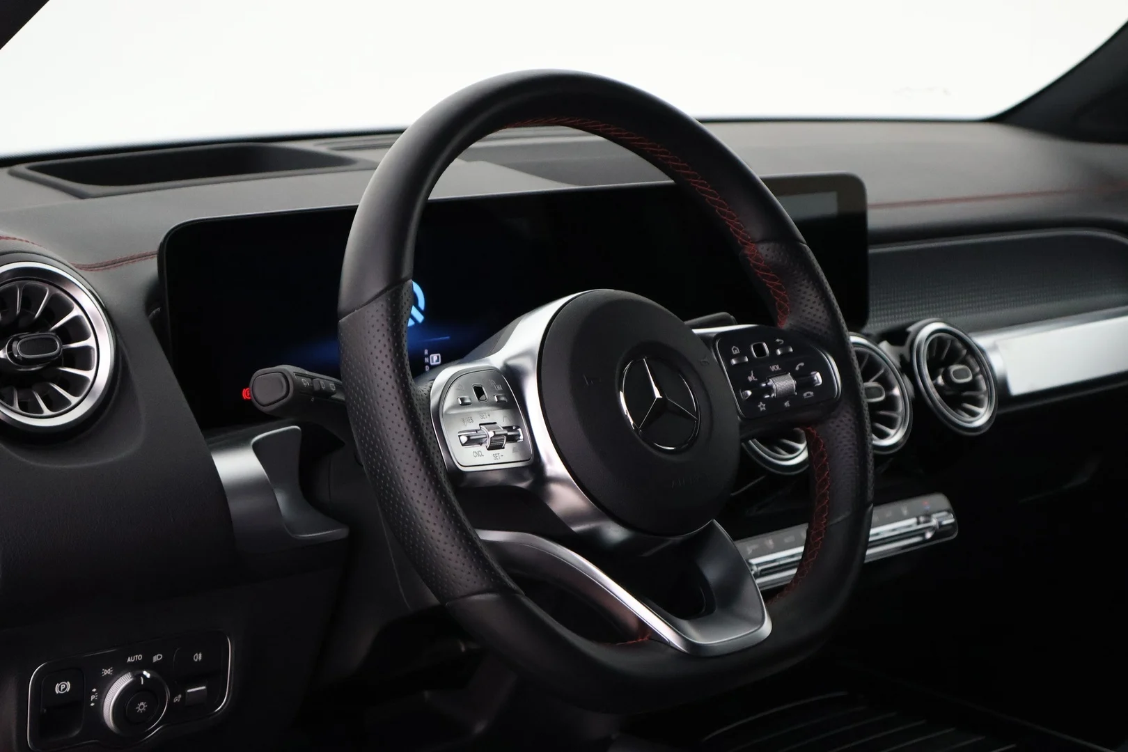 Car Image - 7mgH1O4X47cp6LqozBZEON