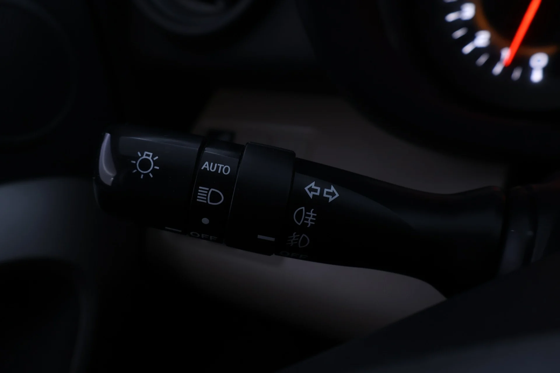 Car Image - 7euzbPEOICckbTeMxSgyyq