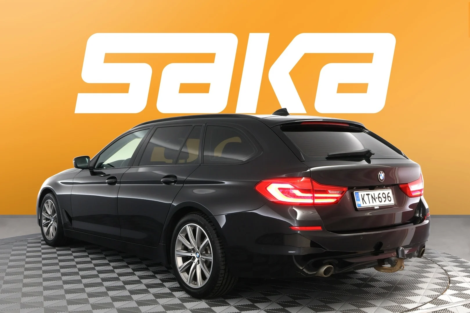 Car Image - 4gkiOL7HSZGBhY18i7W1up