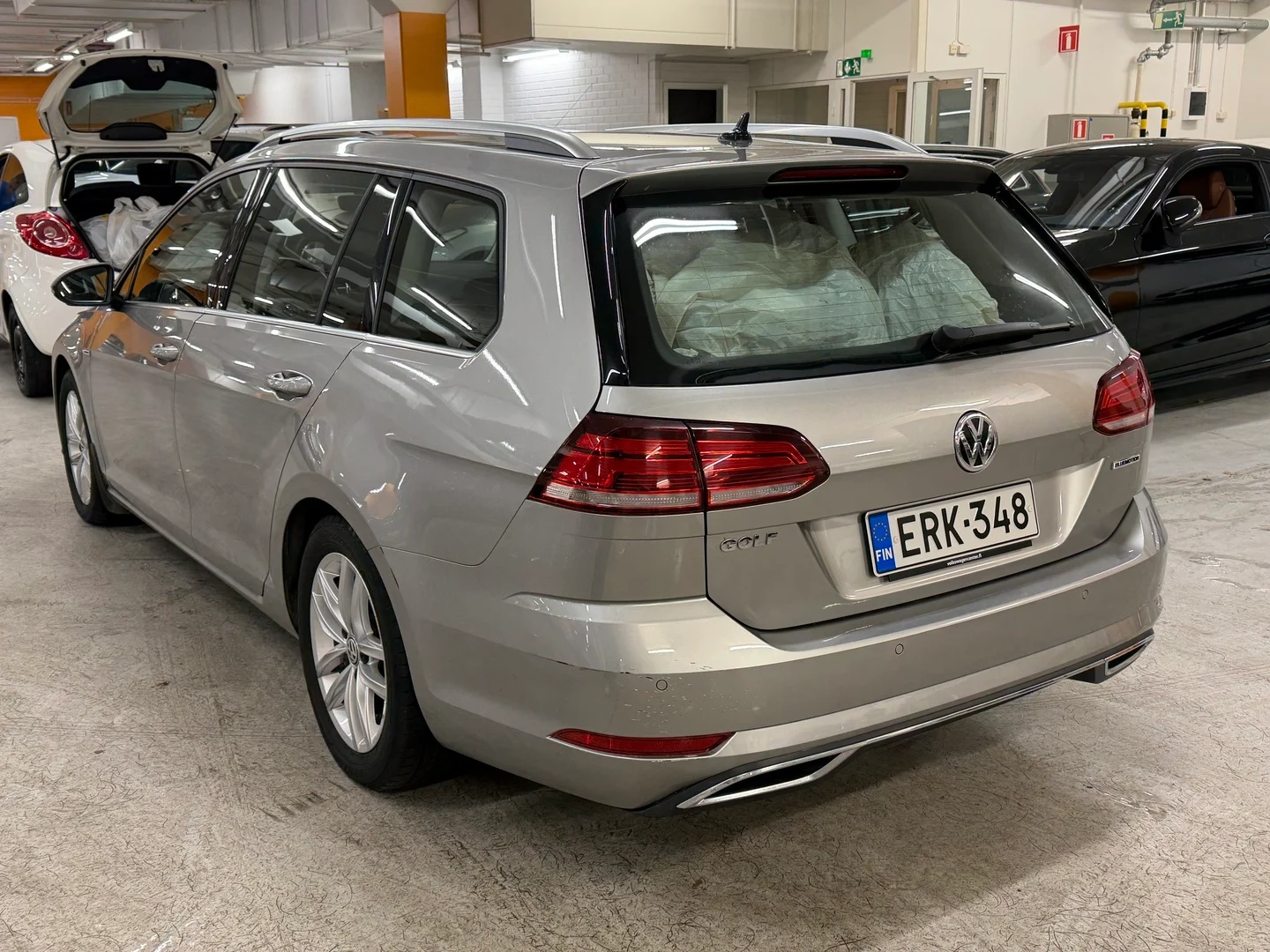 Car Image - CKQt8w4cVxyEjDAZEXSXC