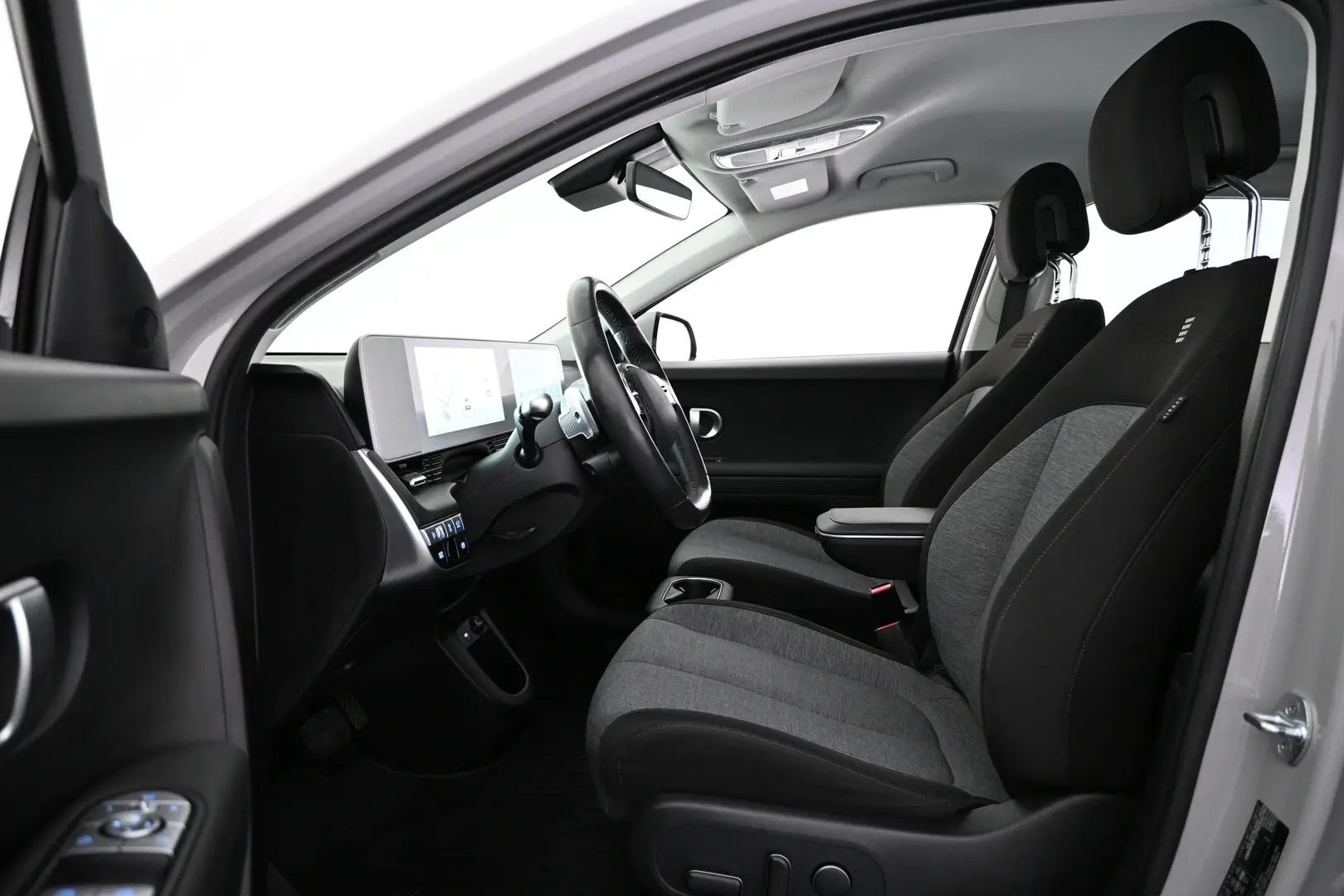 Car Image - 31eEivaXO2BBf3rYcwBxC6