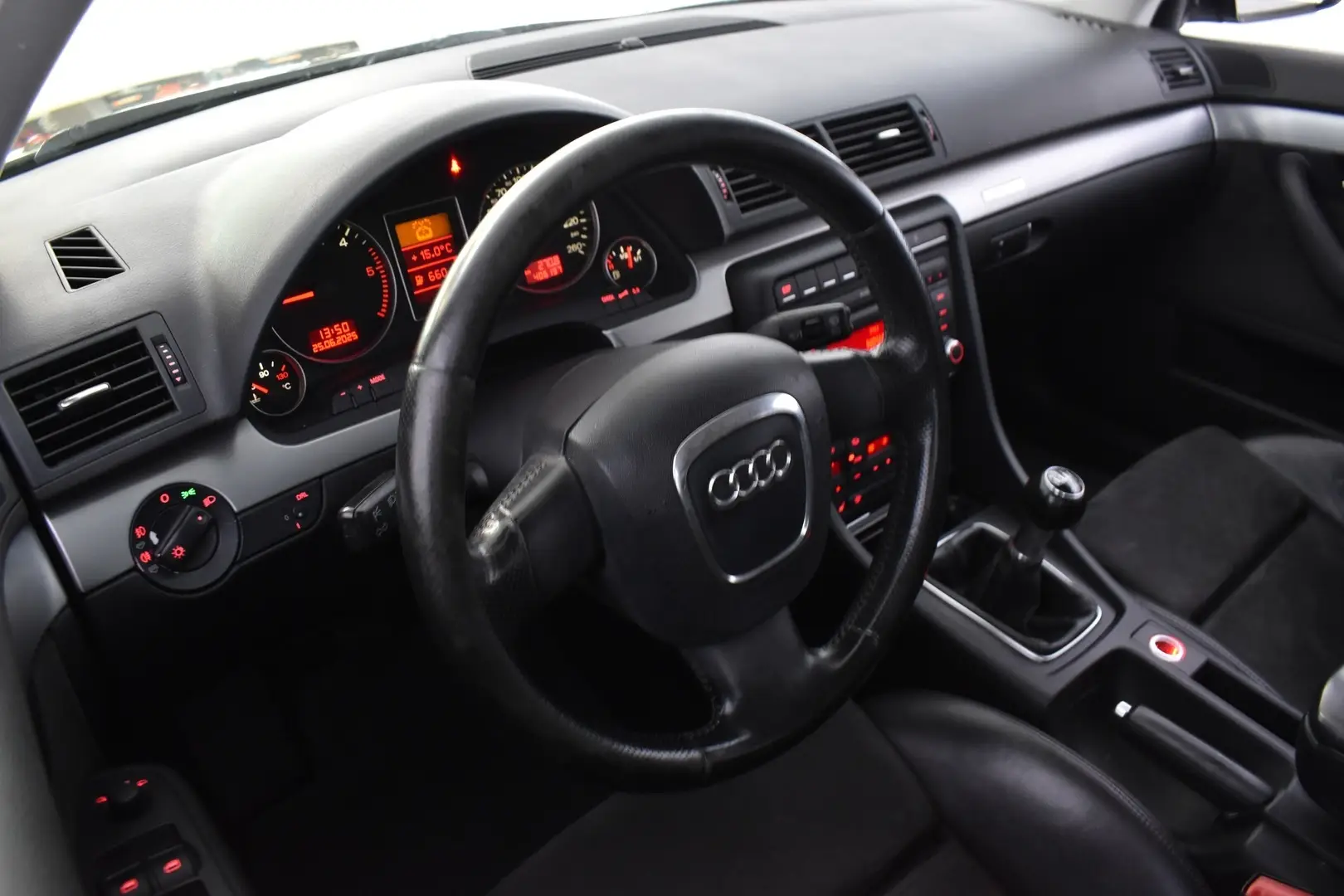Car Image - 3h4HWB4dx18SB8akvka6FF