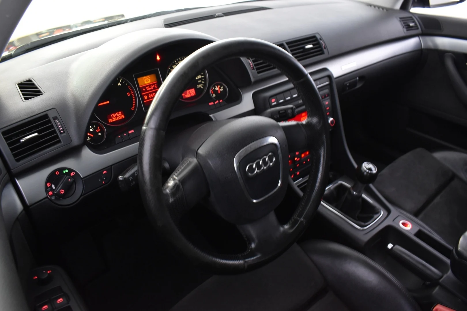 Car Image - 3h4HWB4dx18SB8akvka6FF