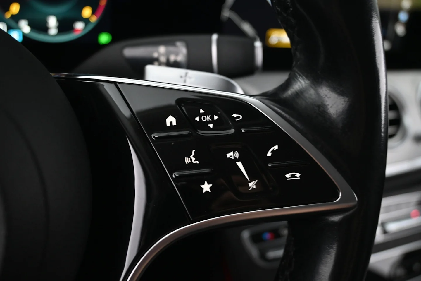 Car Image - 5kq6VLMW6qDa81fOZvqhb2