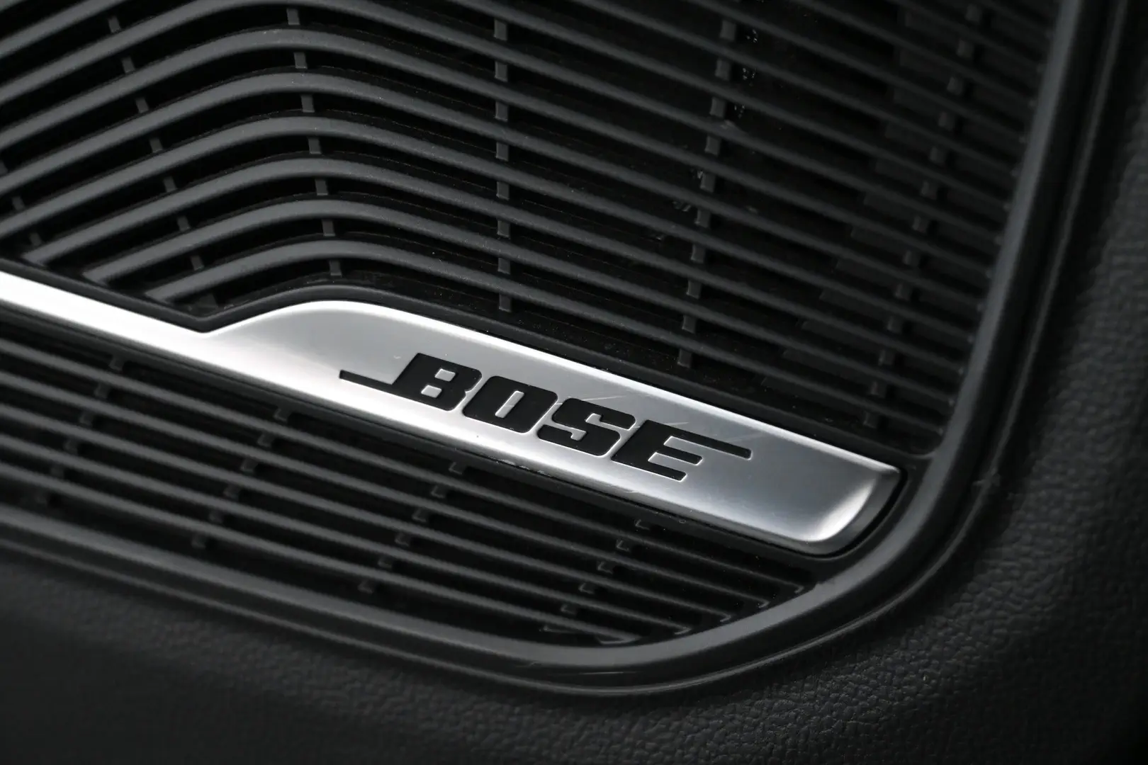 Car Image - 6XBvbu4y2eTy3YmsEFSvm0