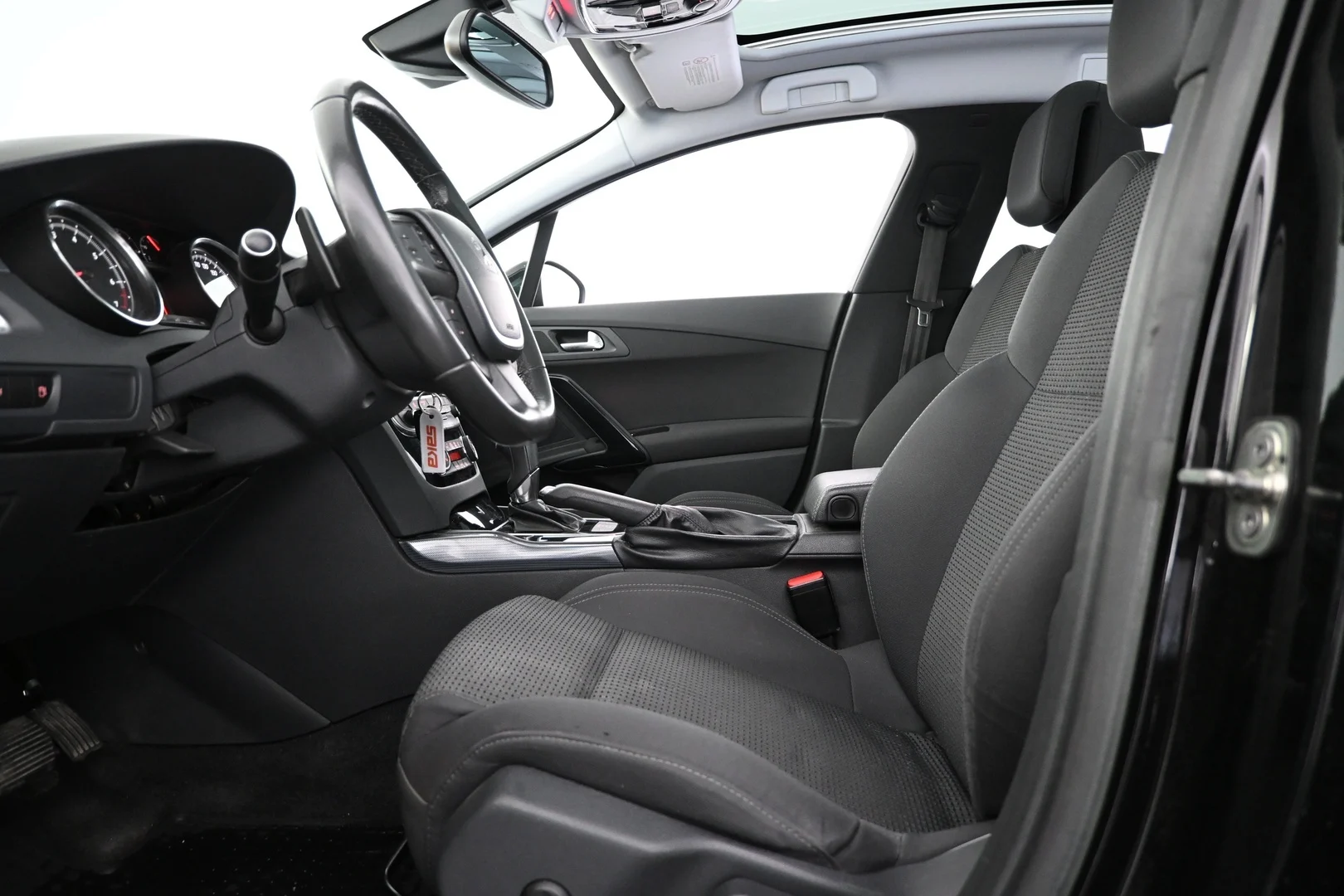 Car Image - 1PlBwZWswNSi4Eggo3Vwg3