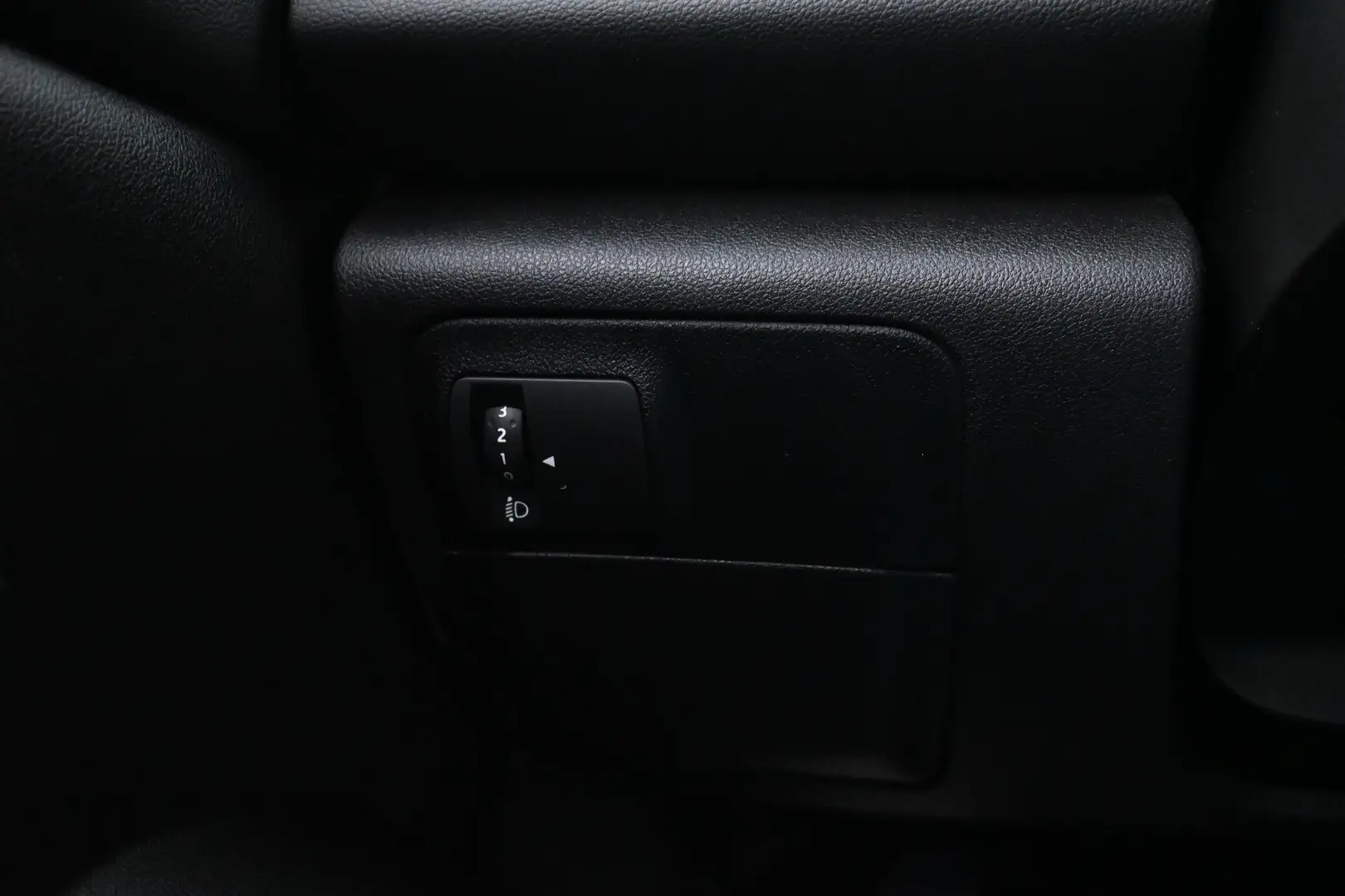 Car Image - 5HZEJj5bA6wPJlo7YYCNI1