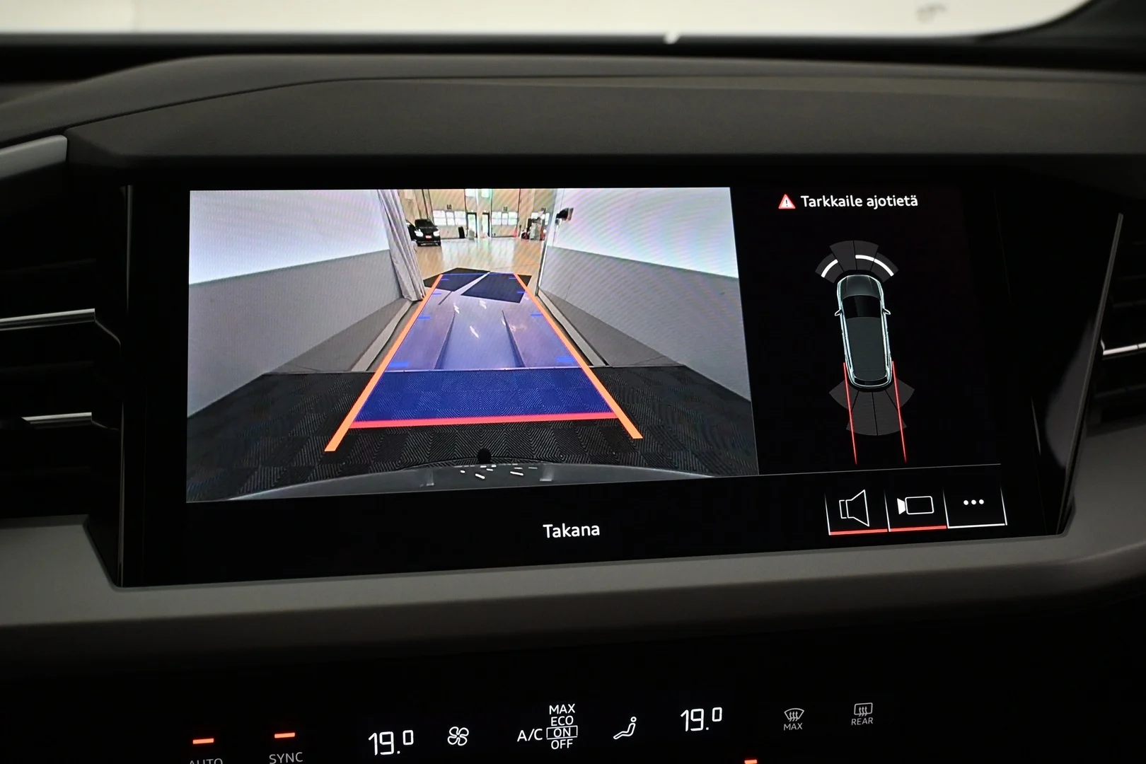 Car Image - 5iIr8Q8vVMpFYKxPg120iD