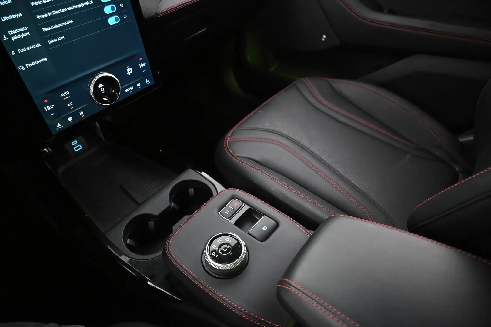 Car Image - 1NraV1Q9J7hf1UouATpsP6