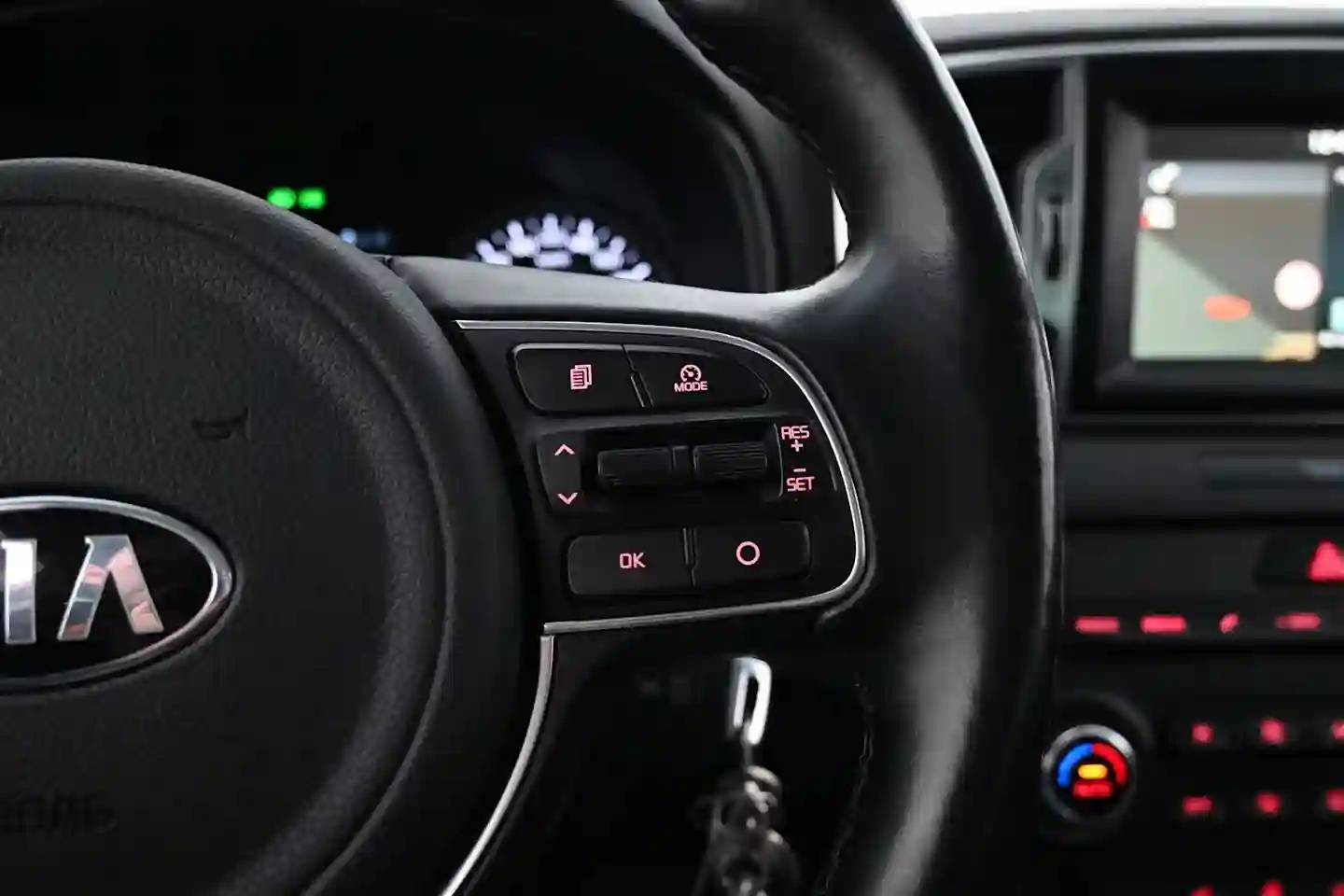 Car Image - 2Zpf0nyO46DIAg26U4rqCY