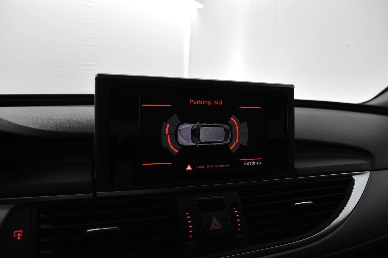 Car Image - s3t8kQRC9e63L09X03sxk