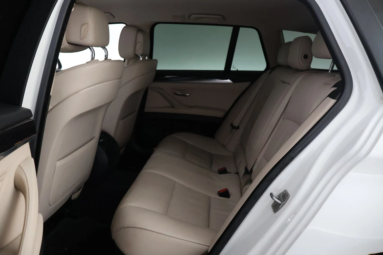 Car Image - 1pEDvPv8NKM41yyP36NMzU