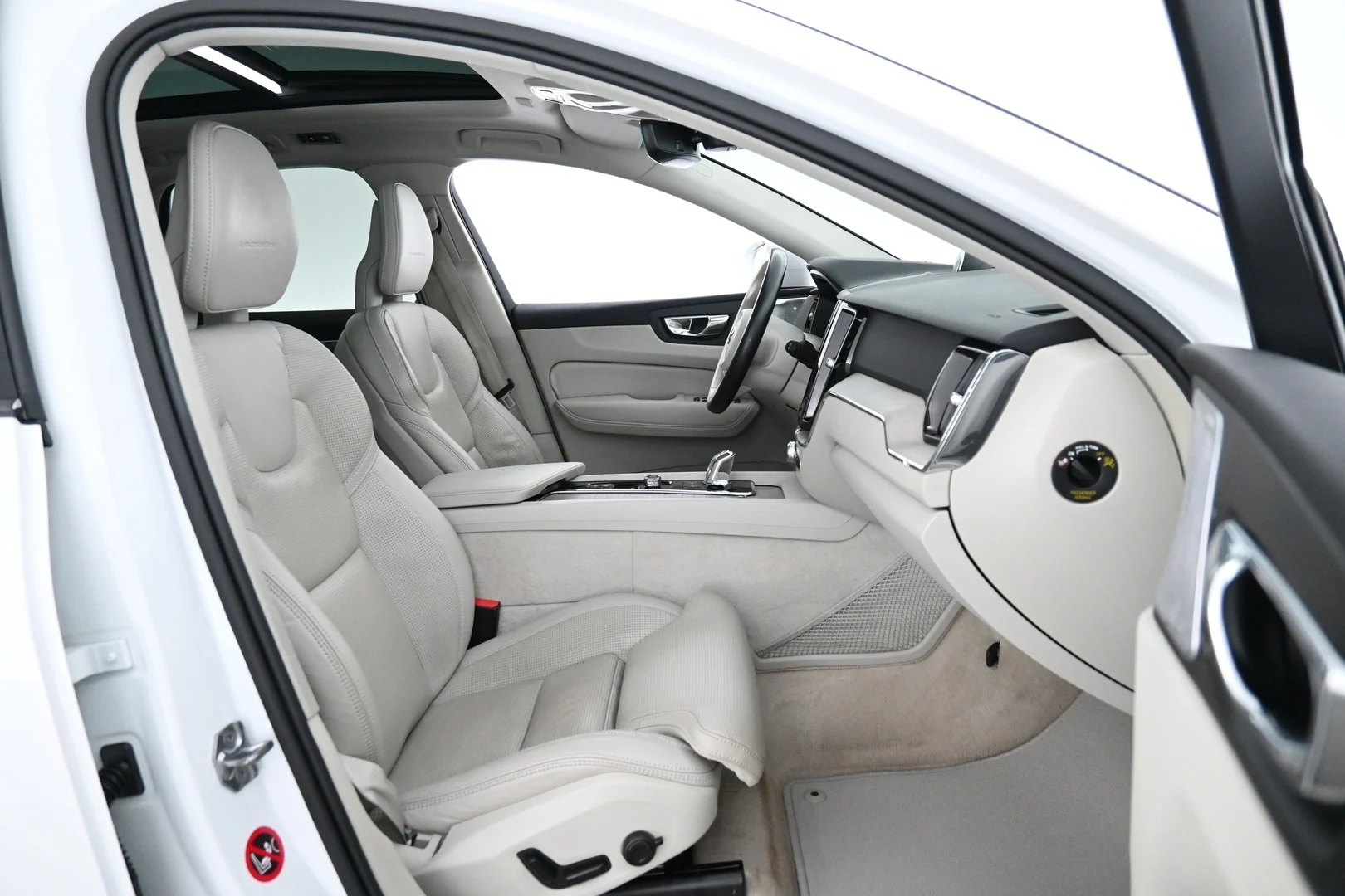 Car Image - 7dUVX9Xi1v8A9g6EoqnSZg