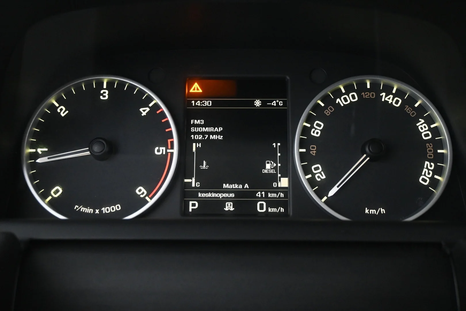 Car Image - 2YXGgZp4PONcliVkRJ4Sc3