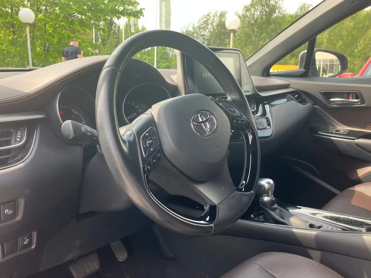 Car Image - 3Q1amyIJPYrZ0STkg3pSBx