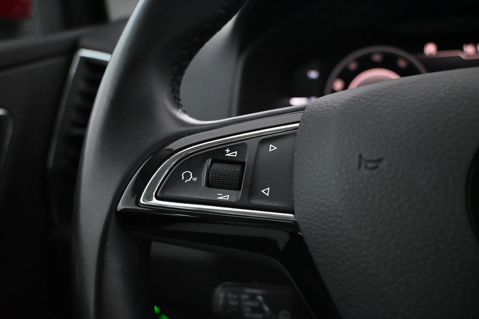 Car Image - 3SNz2tfVXaHkhIhcA1Z4Ey