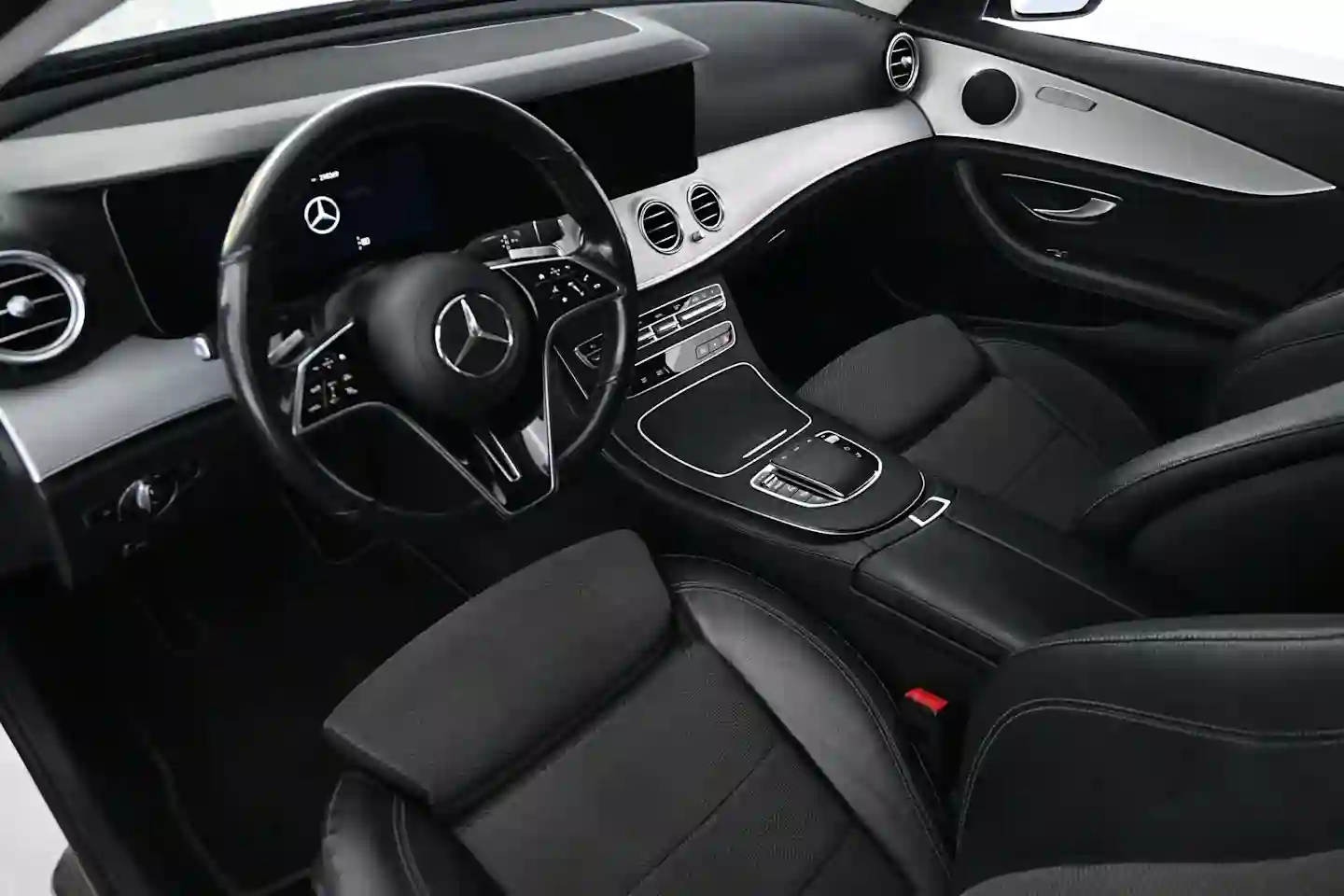Car Image - 5kq6VLMW6qDa81fOZvqhb2