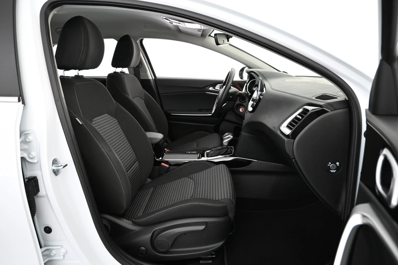 Car Image - 6suuz0Lhh3nEFsBAb8cZP3