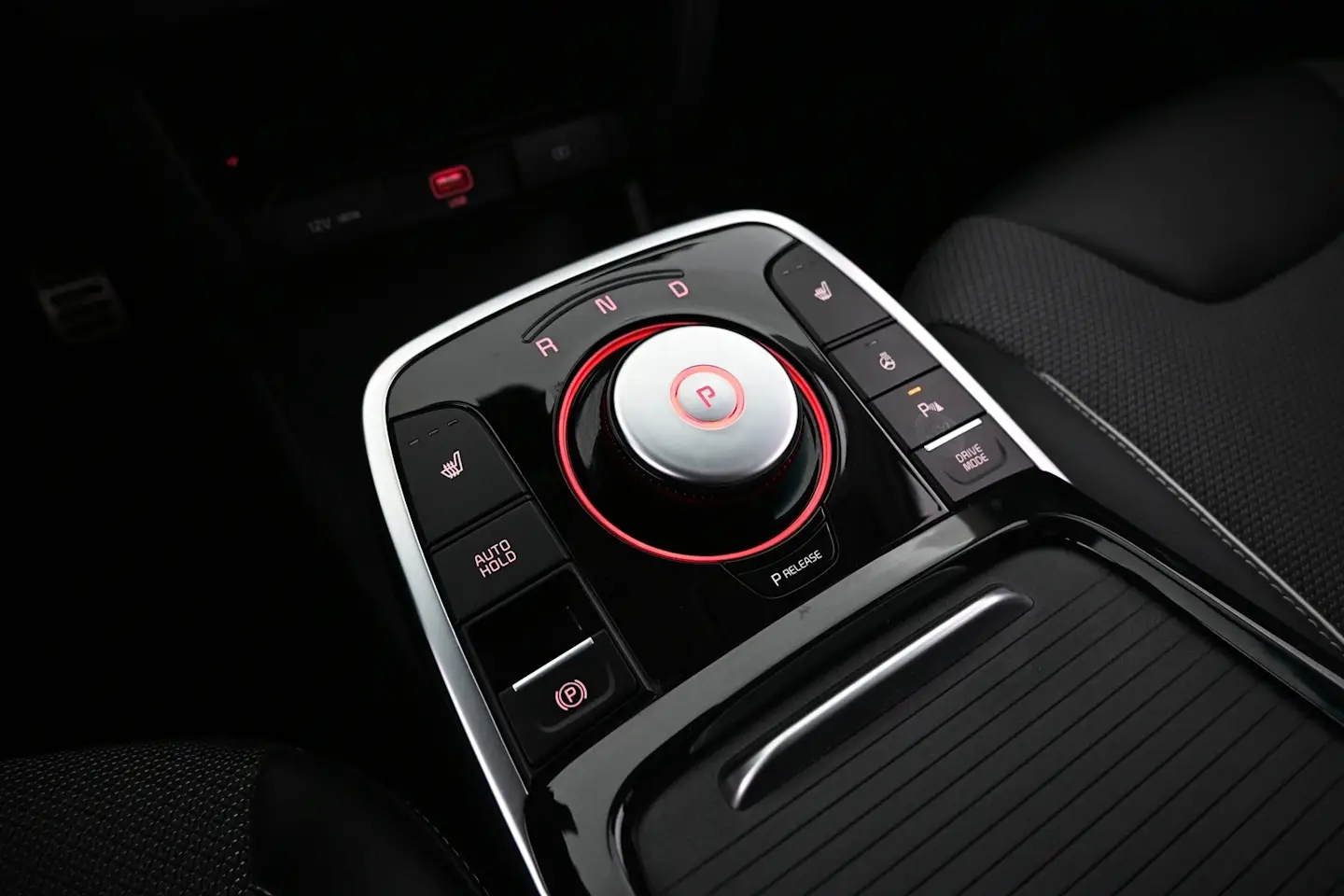 Car Image - 7DX74ZSvRXIo8tsaxgwY3p