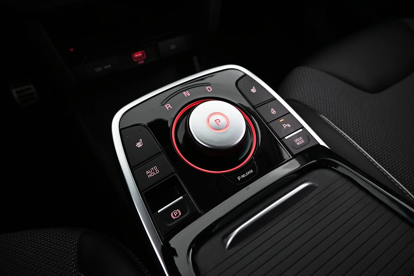 Car Image - 7DX74ZSvRXIo8tsaxgwY3p