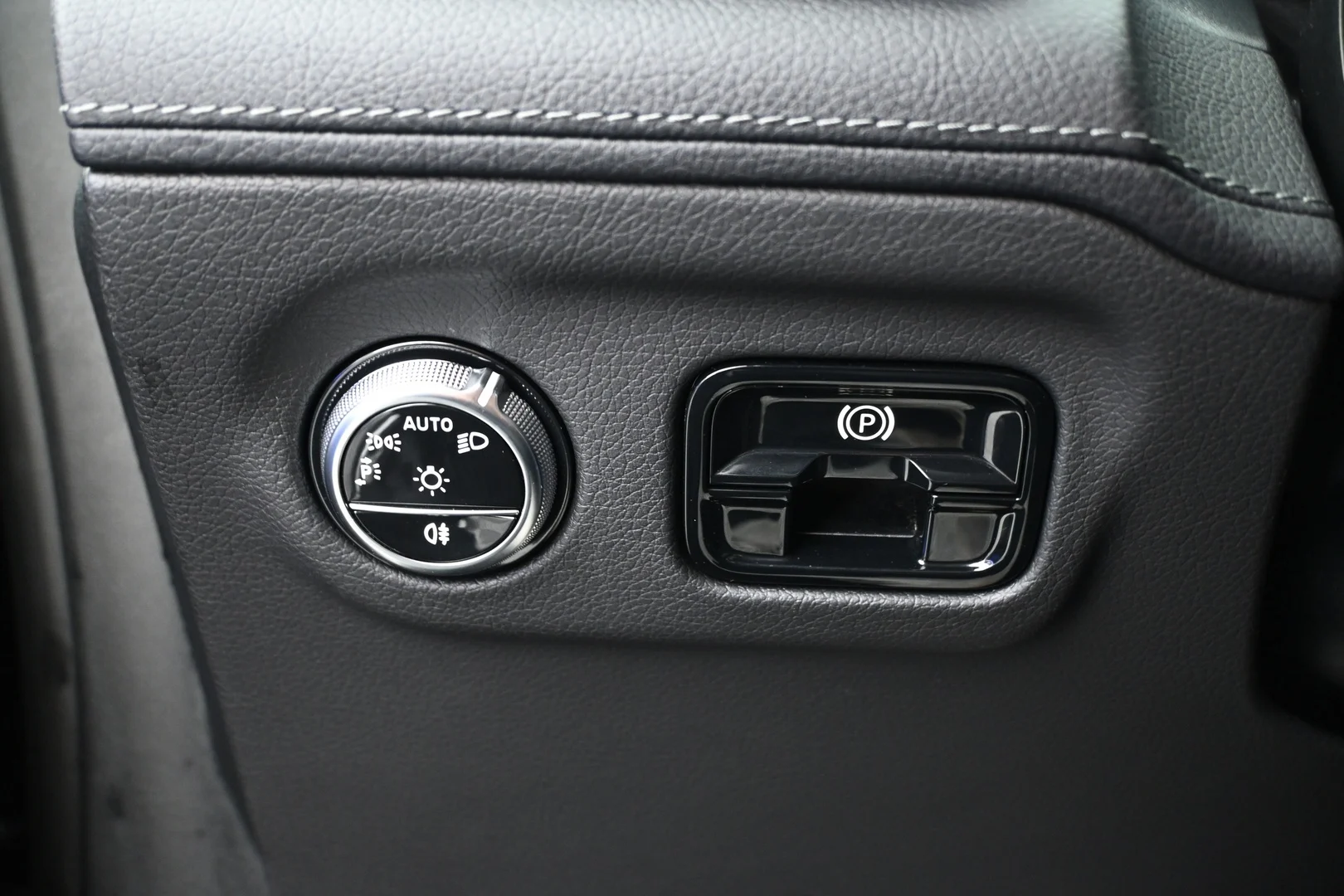 Car Image - 784fjRmWuwCAui8ux1mjwk