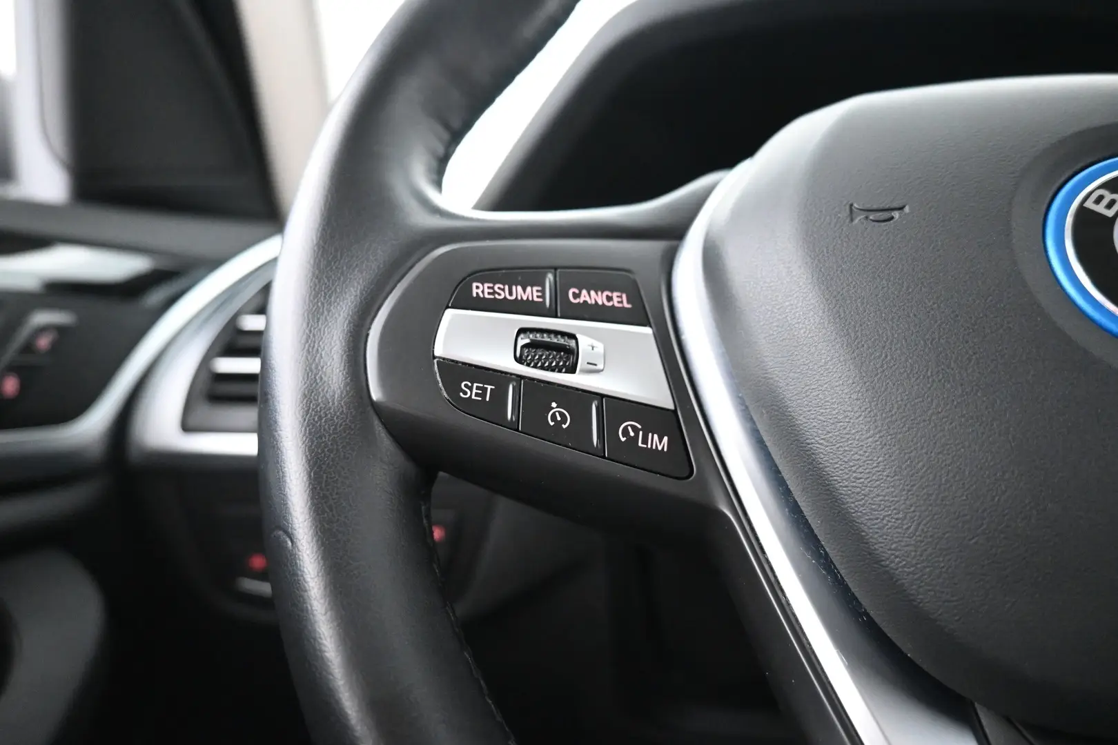 Car Image - 2LRrHMYCHQPuyW3PVj8lou