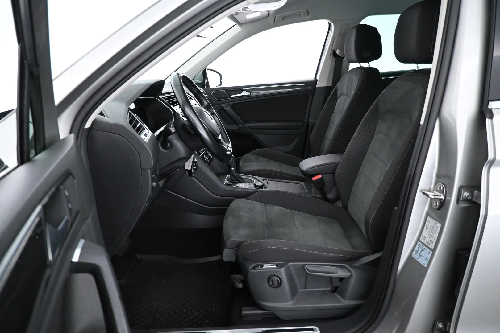 Car Image - IJbQ6uRteXcHXLfjbgQuo