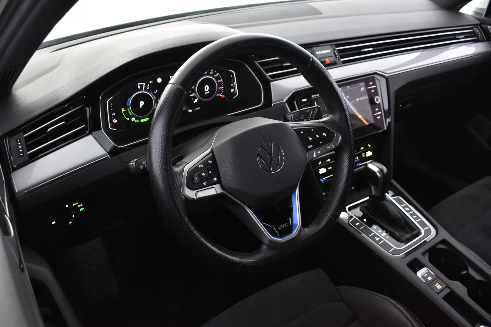 Car Image - 3kJrjmprFjVHRq33oa41su