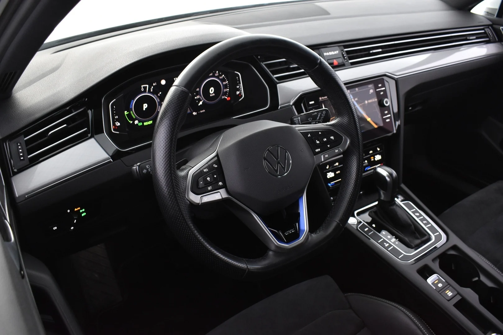 Car Image - 3kJrjmprFjVHRq33oa41su