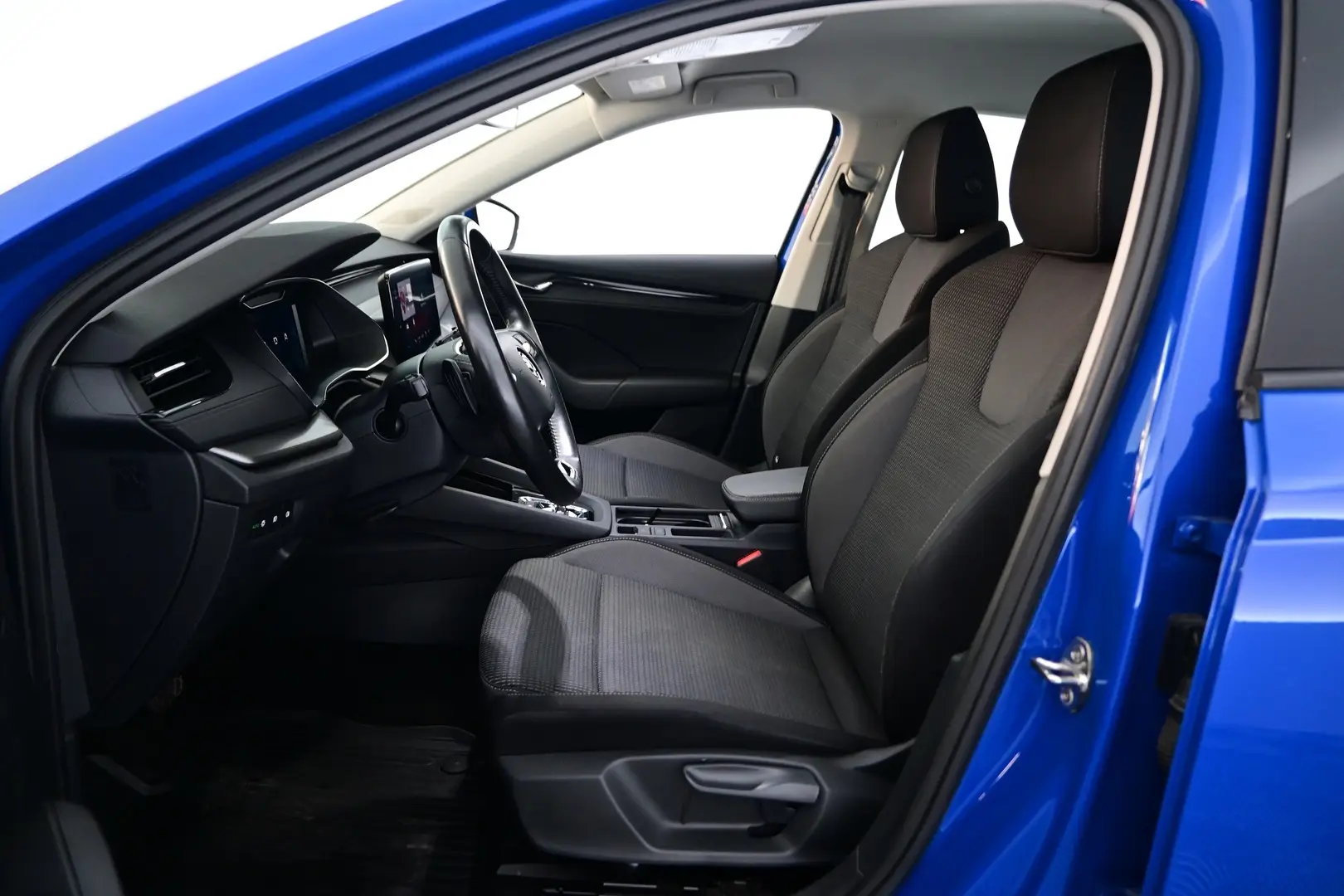 Car Image - 33MNkhqFCp1X91UKKOjfUF