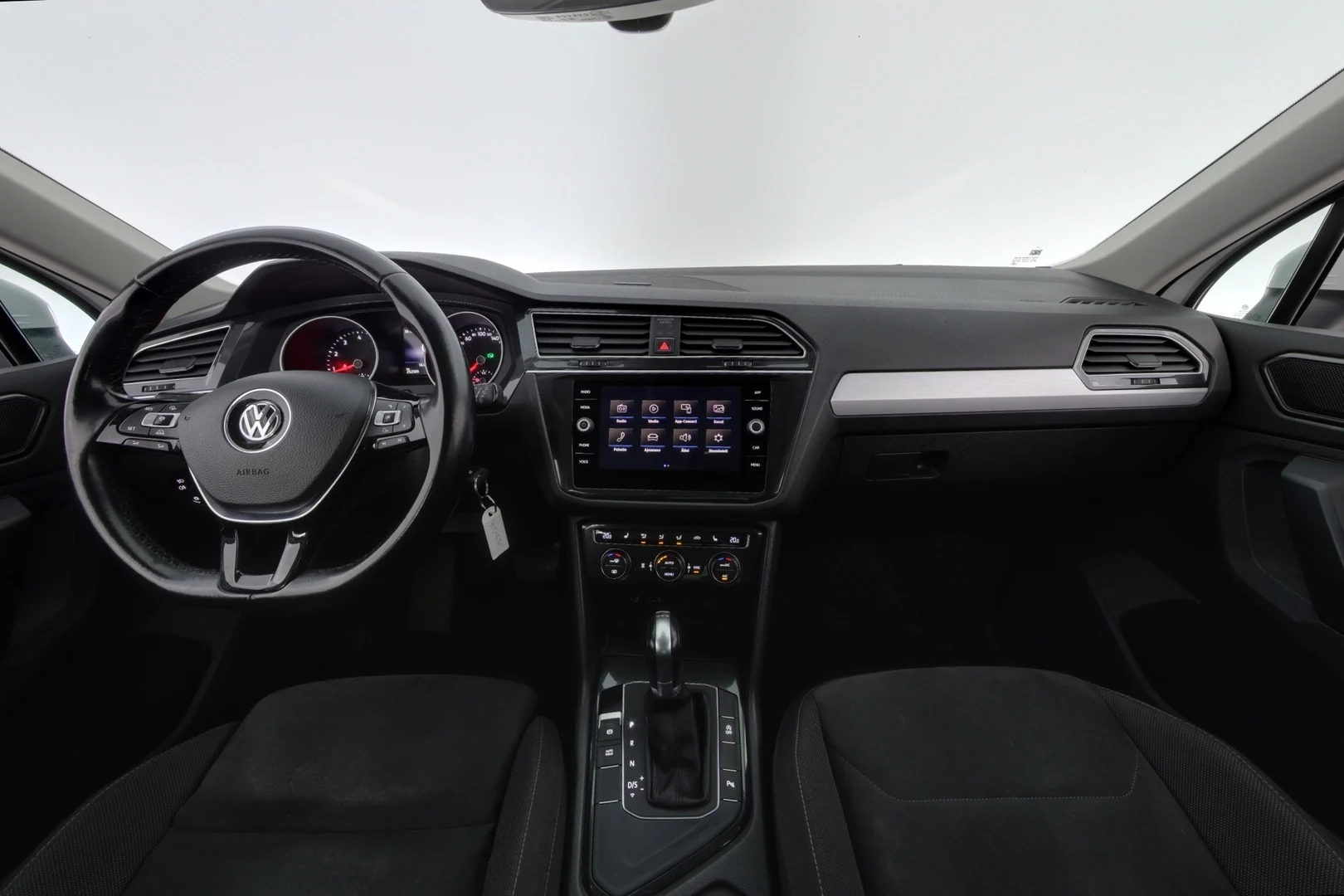 Car Image - 2WM5Pey6TQdSAB67ZfT7qa