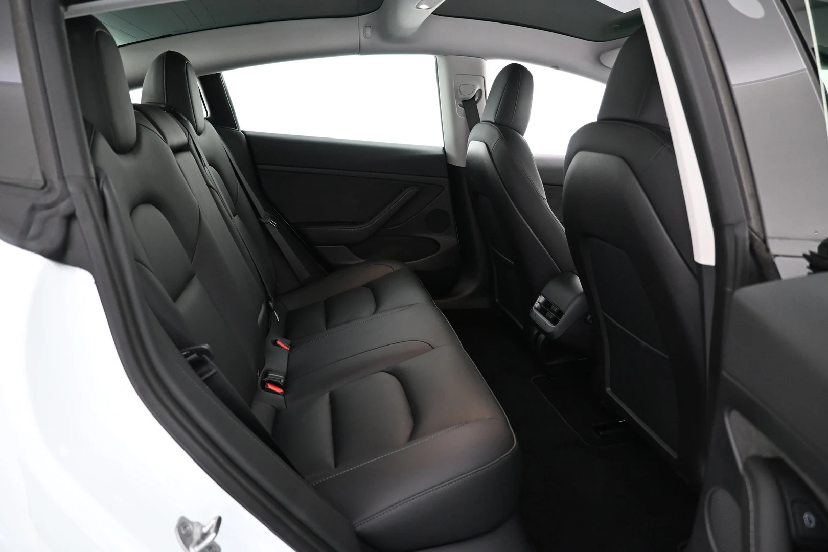 Car Image - 5aBGT9BTOjp2AeQ6bIhmL0