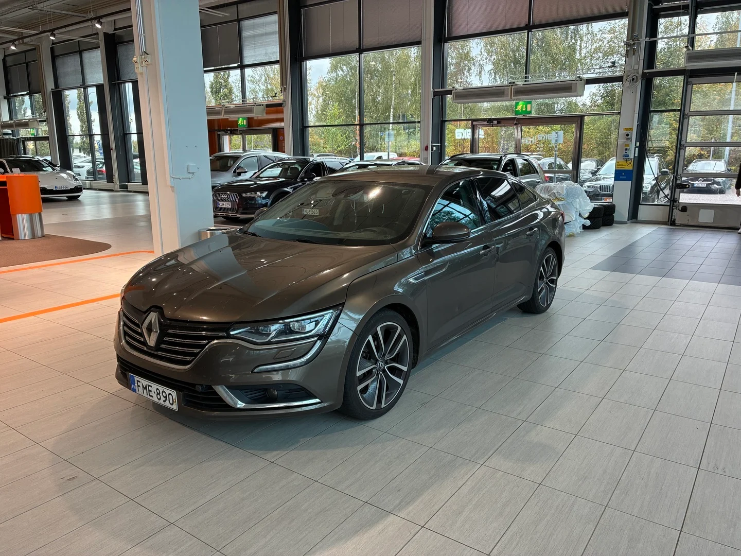 Car Image - 7o14gI4trEKN7fDRaEinGV