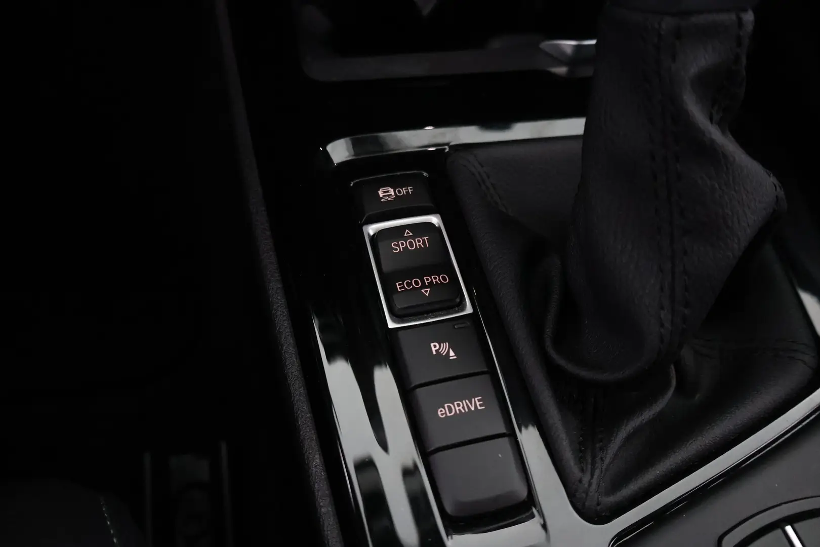 Car Image - 6dHHStFyhSTMvLgzoeQBDR