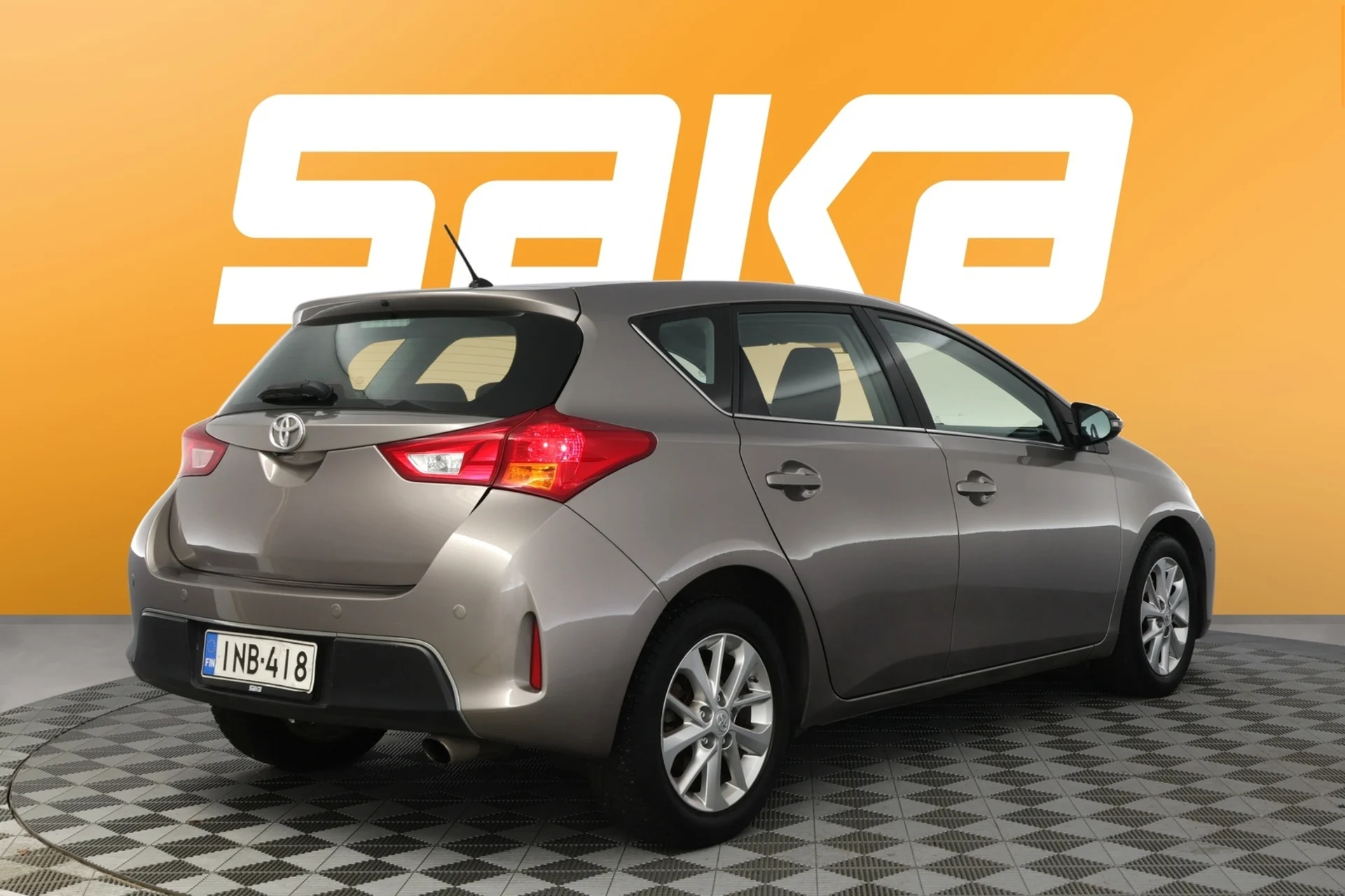 Car Image - Plq1VAdoTmQF0NQ8HYAeH