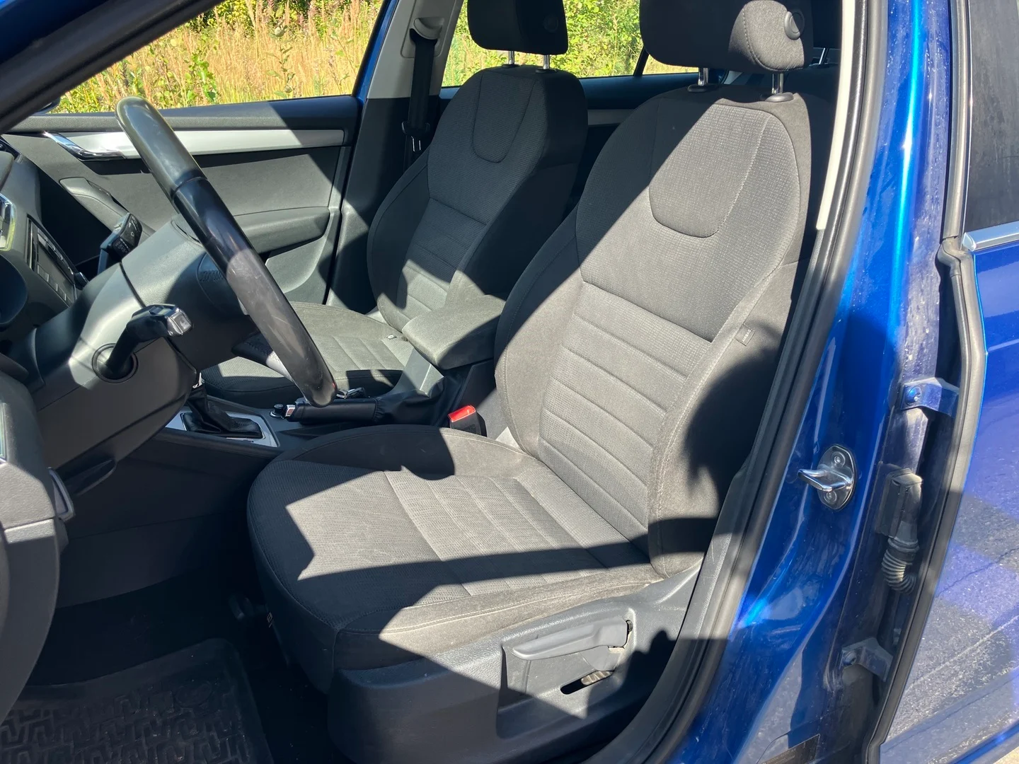 Car Image - 4CXtKXGB6DQLUurcOHVzQt