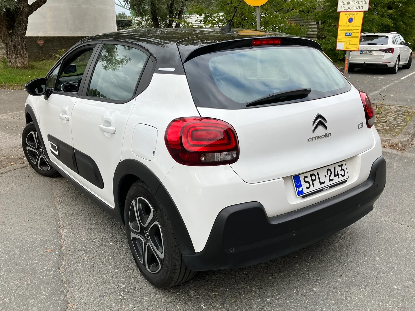 Car Image - 7mSTnGxCZioFyGAp5vt4OY