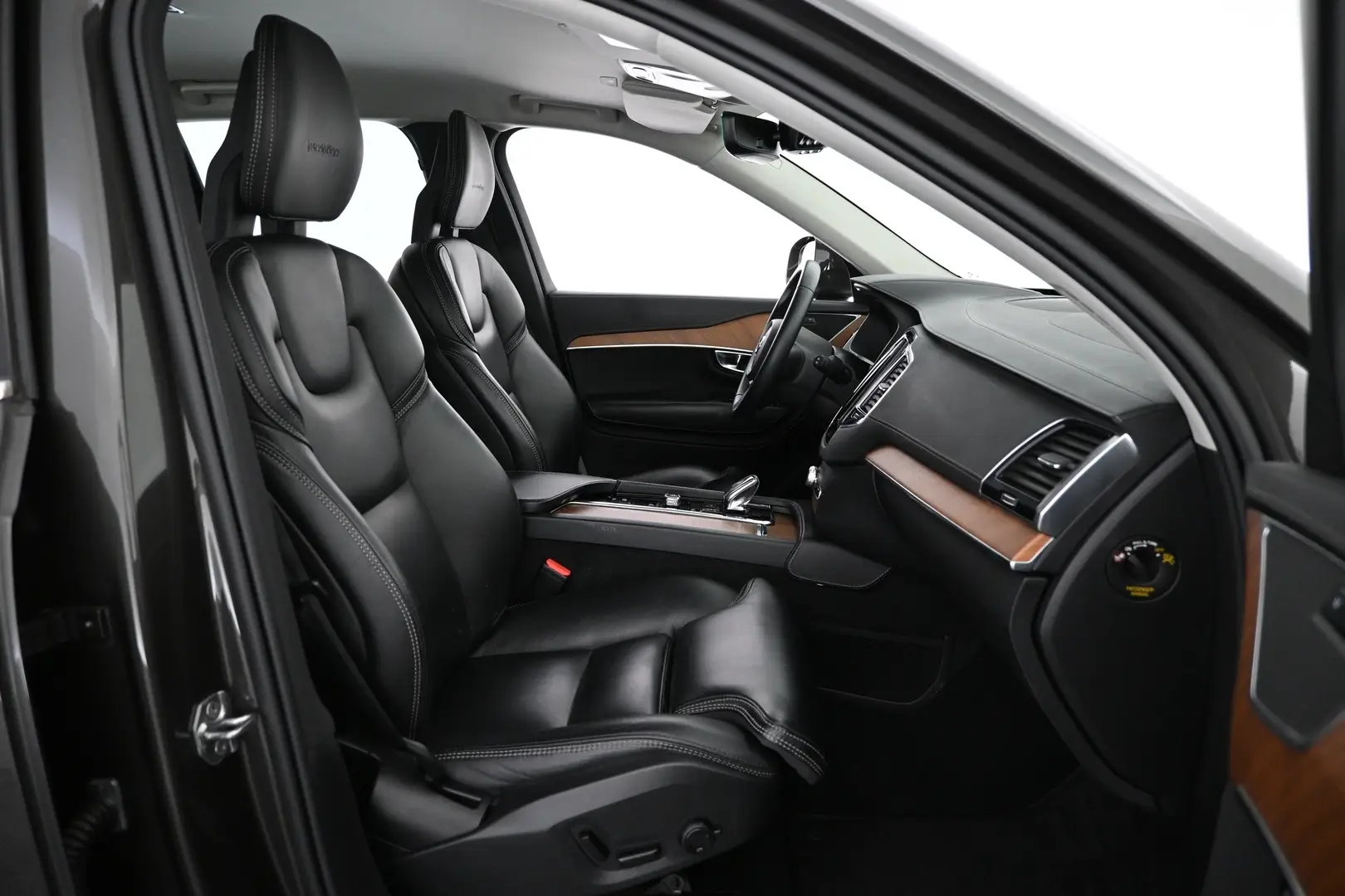 Car Image - 4TSSilqVPzvHXKbhyNBVWJ