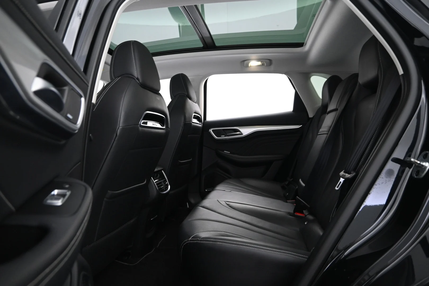 Car Image - 18SKJGZzYfB1DNyTXZr1Ny