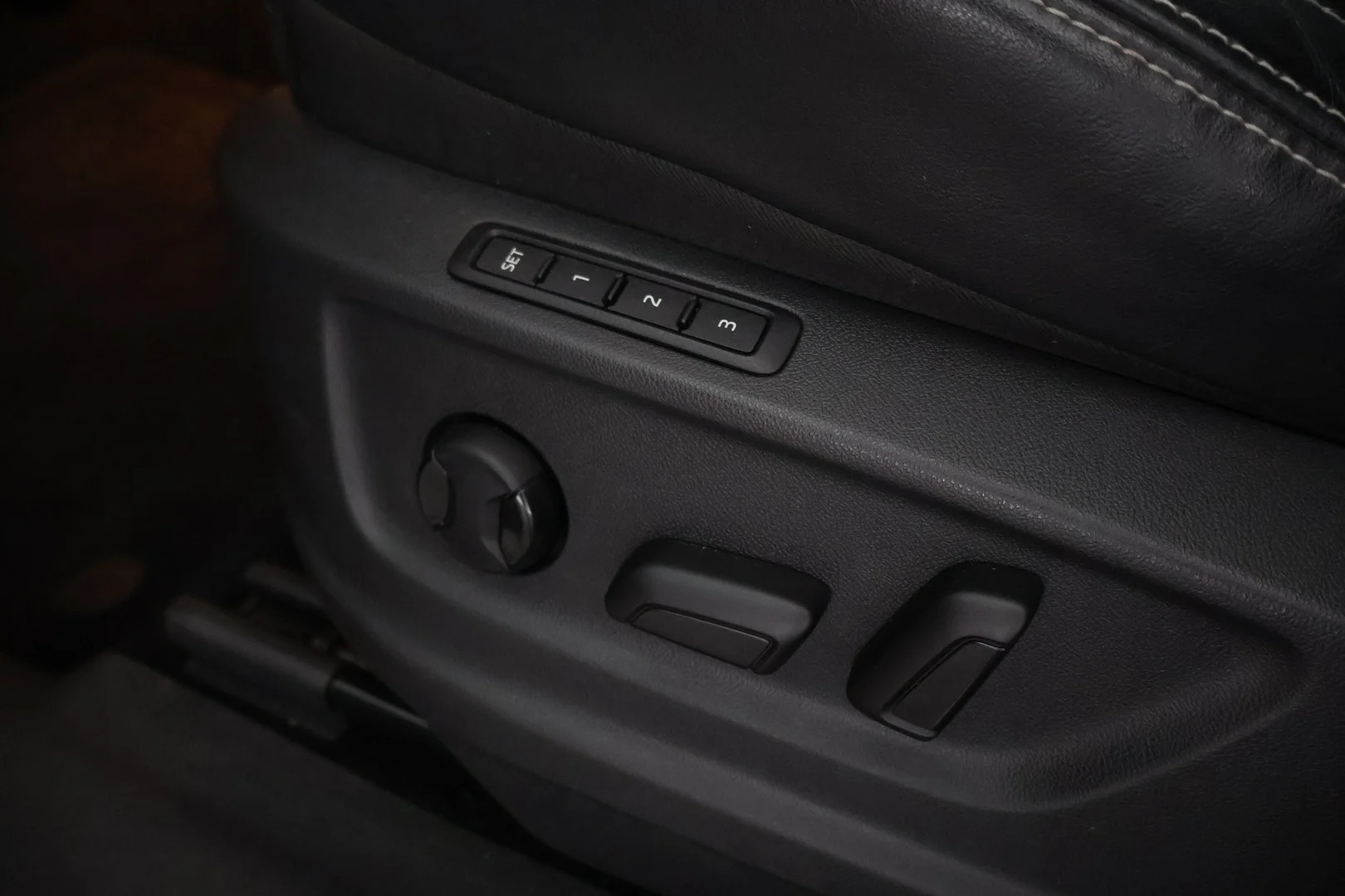 Car Image - 5W27lvXRXjQACUJ2dayCZp